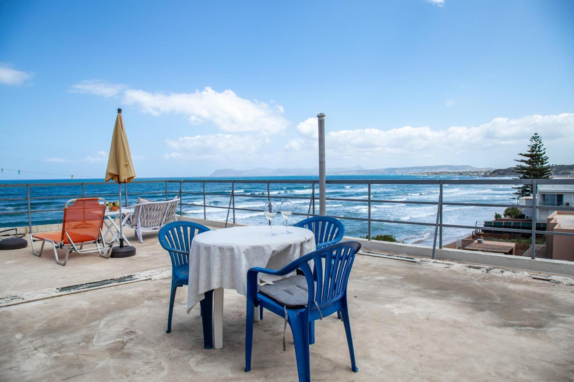 Nefeli Rooms Agia Marina Esterno foto