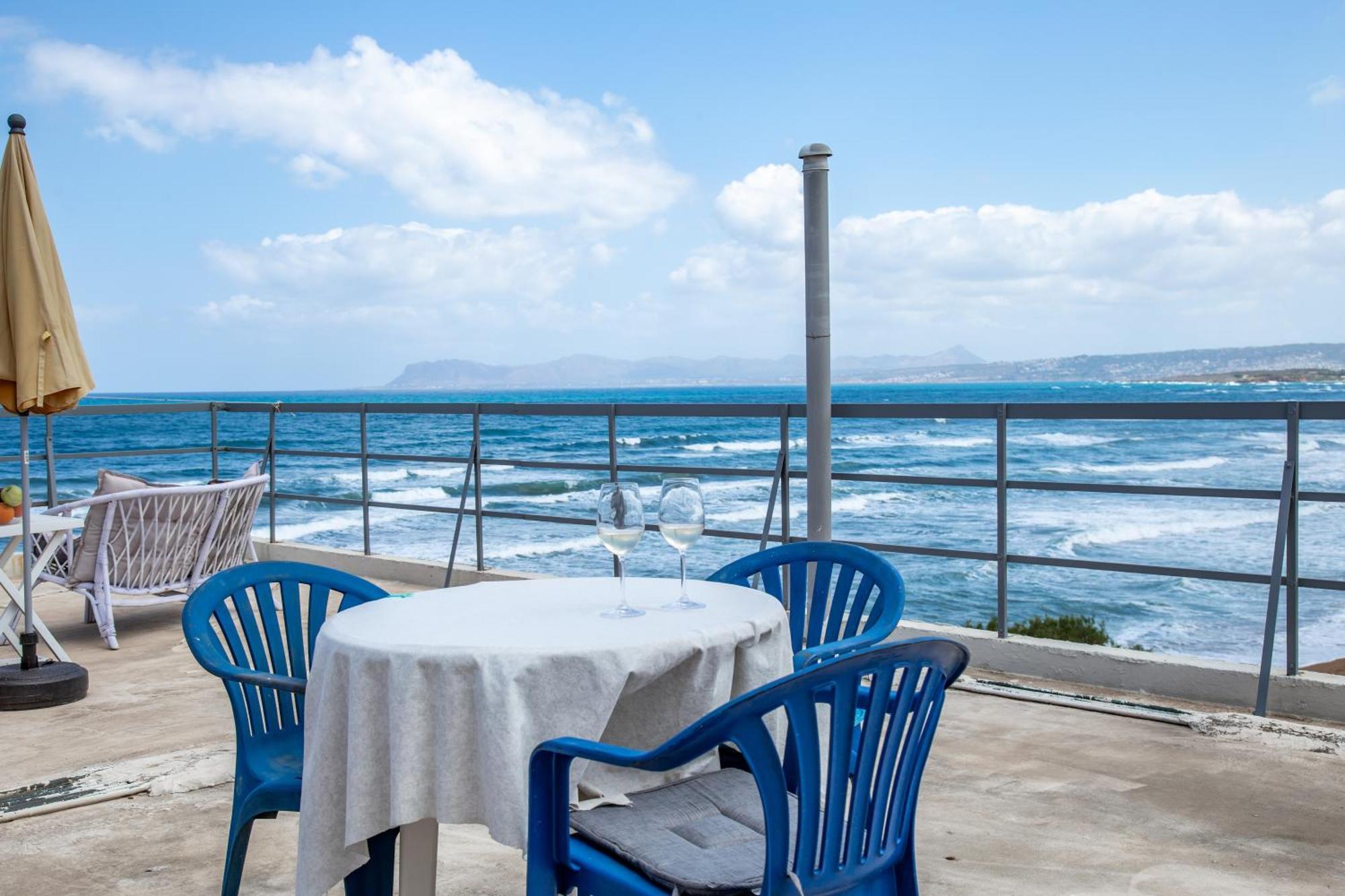Nefeli Rooms Agia Marina Esterno foto