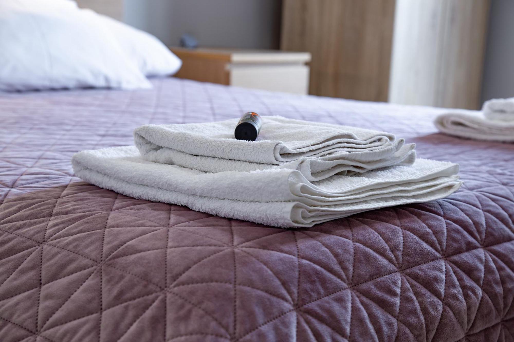 Nefeli Rooms Agia Marina Esterno foto