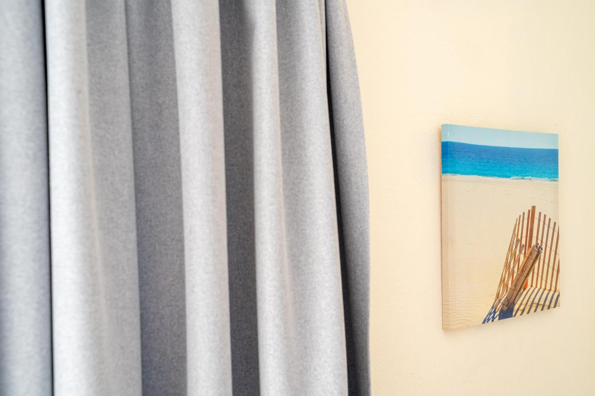Nefeli Rooms Agia Marina Esterno foto